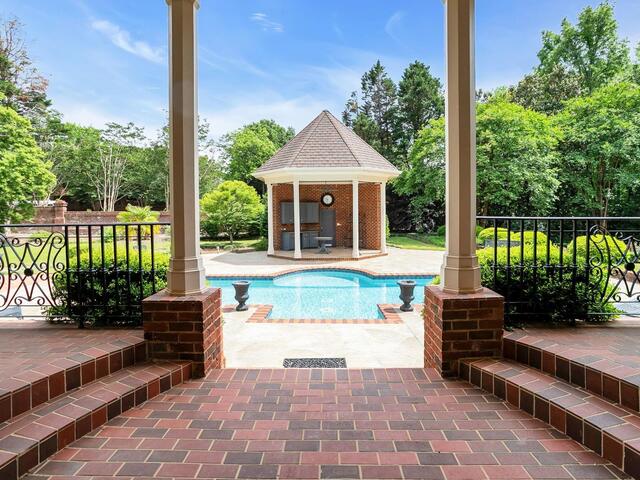 Photo of 101 Tuscany Way