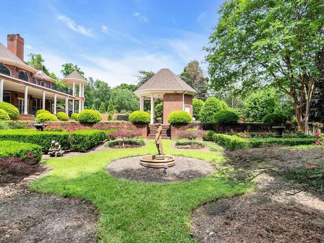 Photo of 101 Tuscany Way