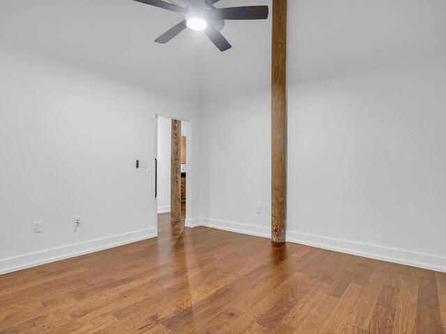 Photo of 400 MILLS Avenue
