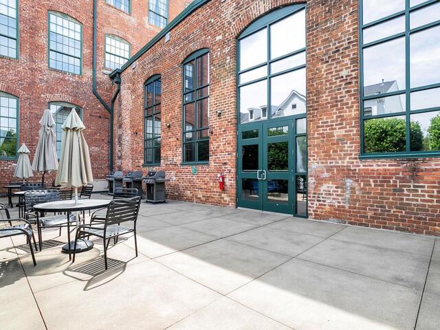 Photo of 400 MILLS Avenue