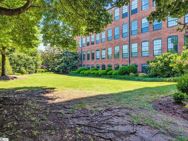 Photo of 400 MILLS Avenue