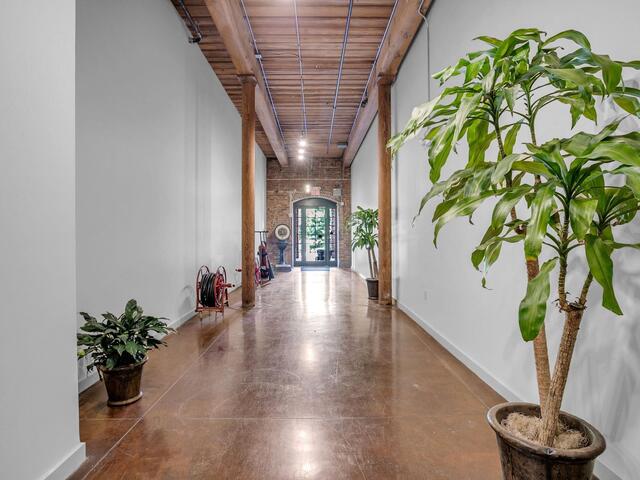 Photo of 400 MILLS Avenue