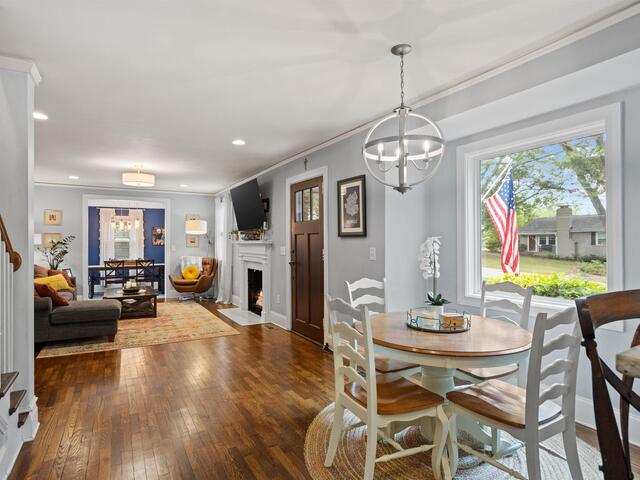Photo of 4 Waverly Court