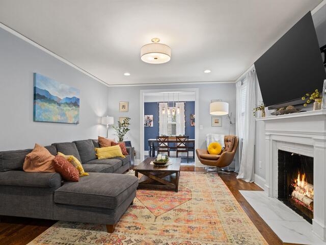 Photo of 4 Waverly Court