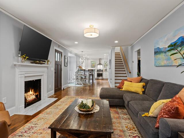 Photo of 4 Waverly Court