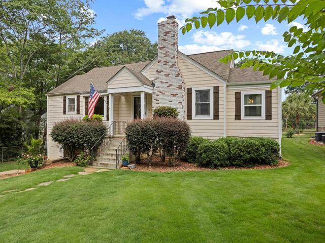 Photo of 4 Waverly Court