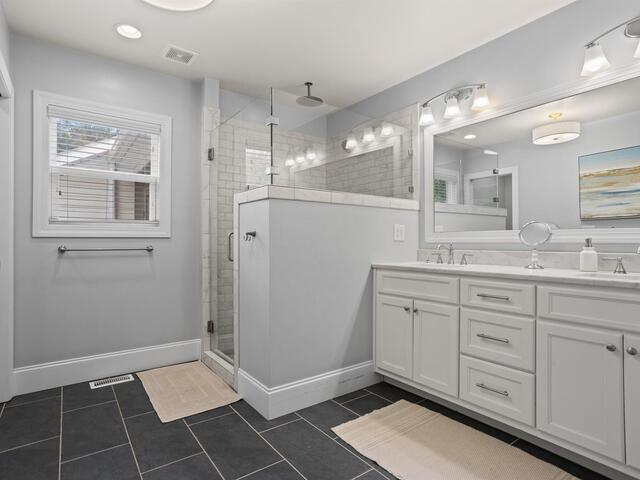 Photo of 4 Waverly Court