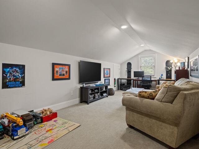 Photo of 4 Waverly Court