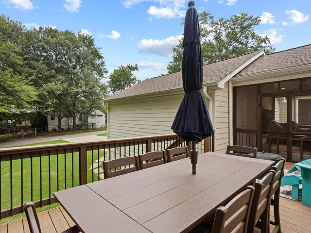Photo of 4 Waverly Court