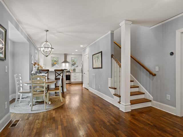 Photo of 4 Waverly Court