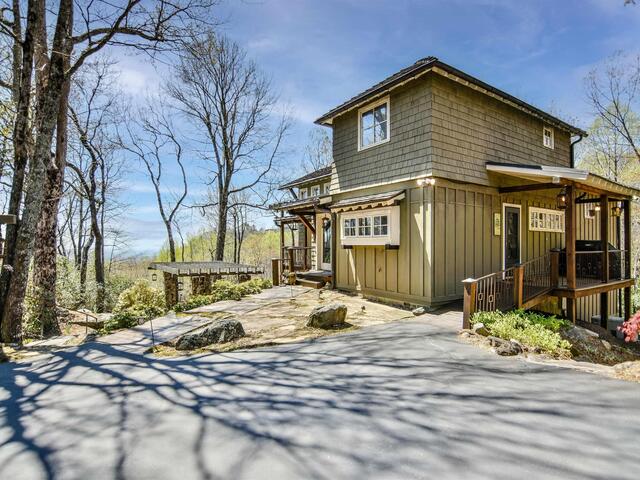 Photo of 126 COLUMBINE Way