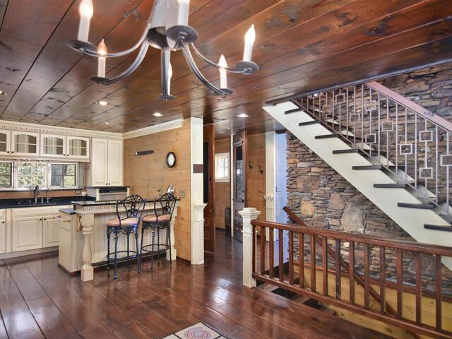 Photo of 126 COLUMBINE Way