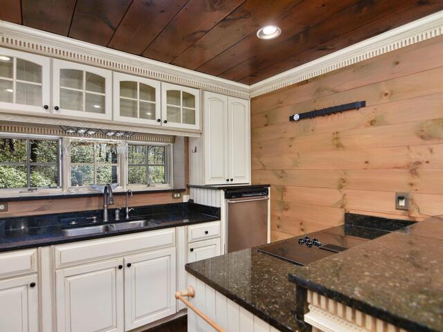 Photo of 126 COLUMBINE Way