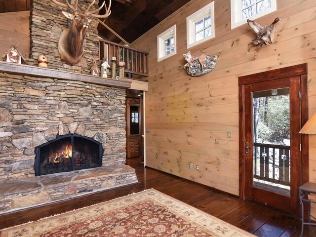 Photo of 126 COLUMBINE Way