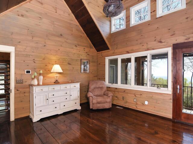 Photo of 126 COLUMBINE Way