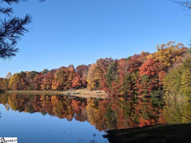 Photo of 126 COLUMBINE Way