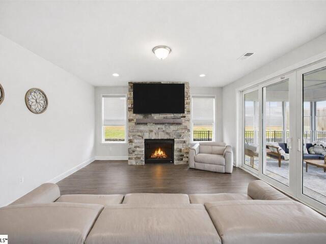 Photo of 303 Durness Drive