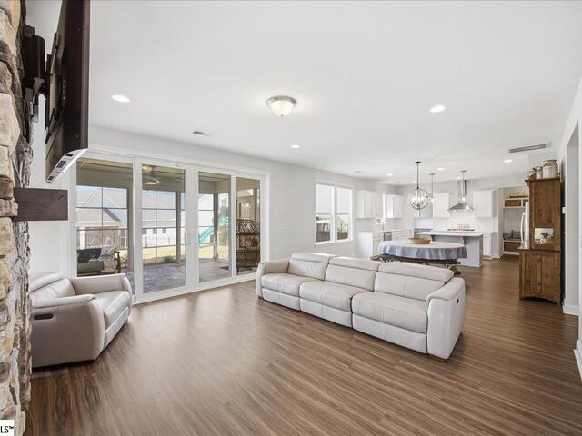 Photo of 303 Durness Drive