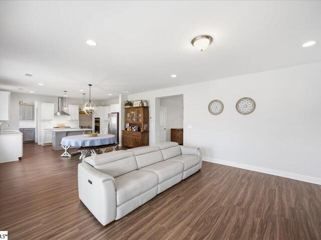 Photo of 303 Durness Drive