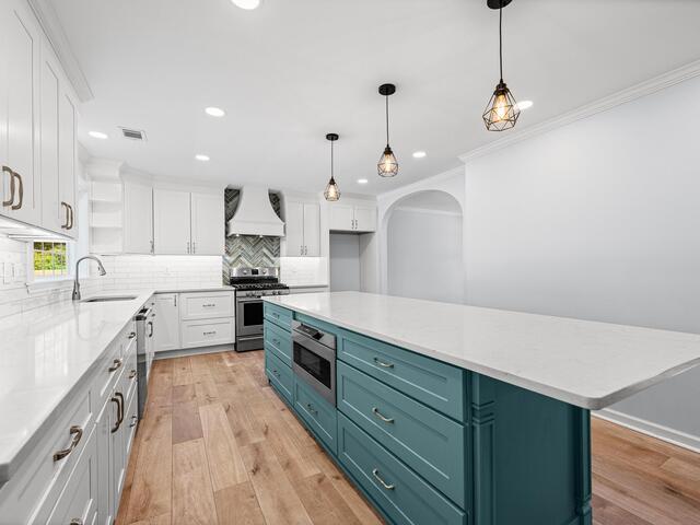 Photo of 100 Northcliff Way
