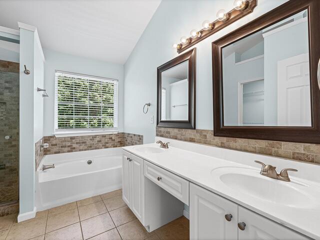 Photo of 100 Northcliff Way