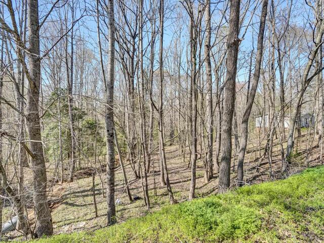 Photo of 404 Thornbury Ridge