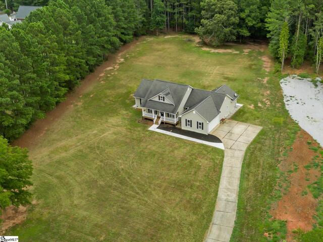 Photo of 1215 Grady Hall Road