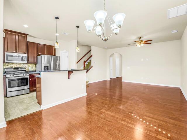 Photo of 446 Christiane