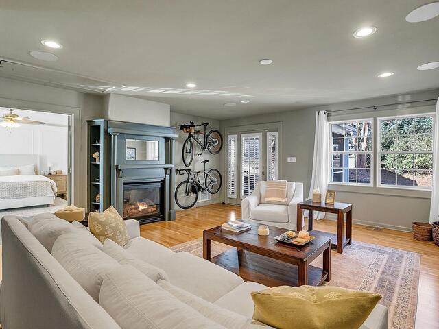 Photo of 19 Rock Creek Drive