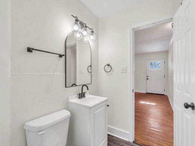 Photo of 224 S Hampton Drive