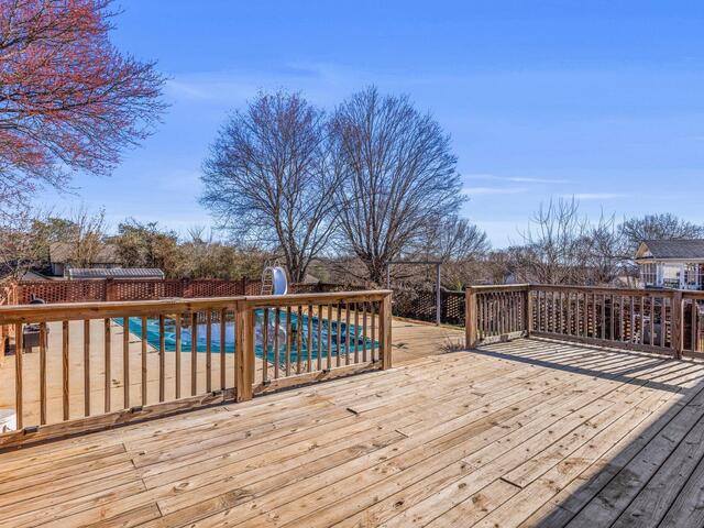 Photo of 519 Longview Terrace