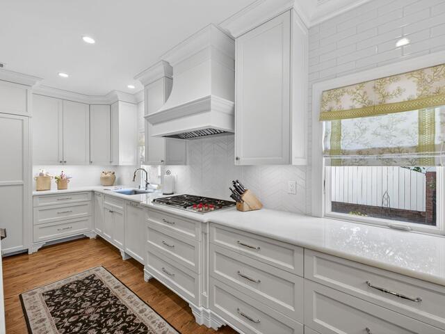 Photo of 18 LaVista Court