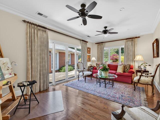 Photo of 18 LaVista Court