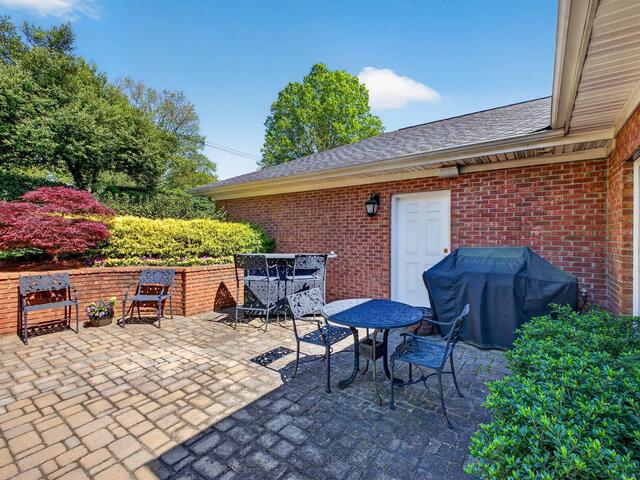 Photo of 18 LaVista Court