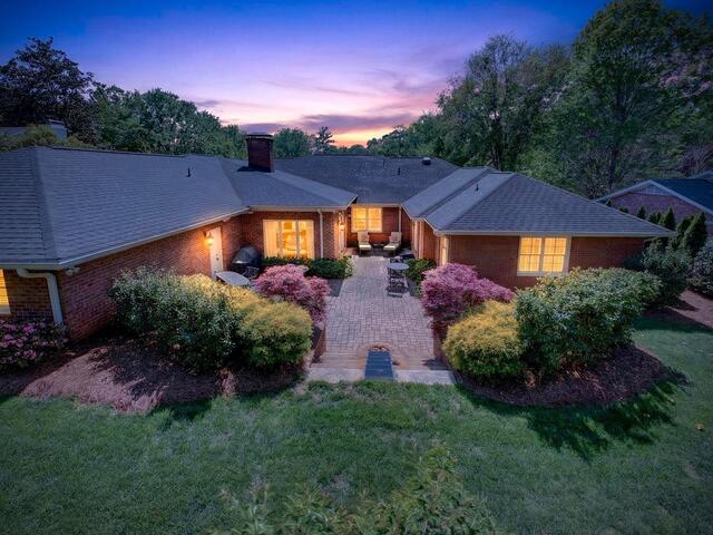 Photo of 18 LaVista Court