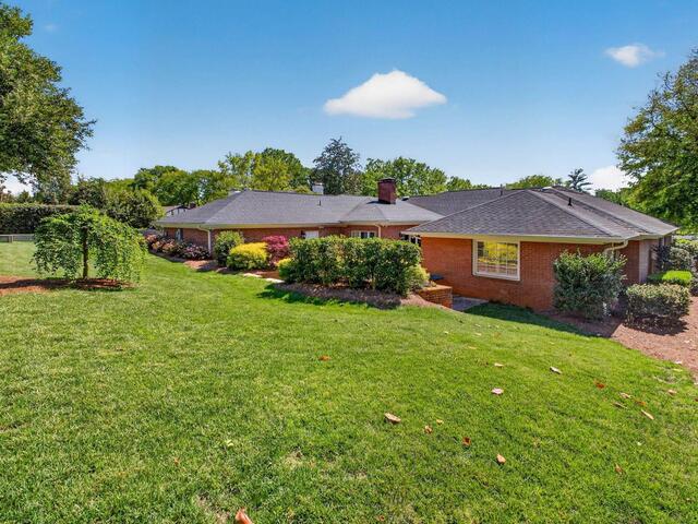 Photo of 18 LaVista Court