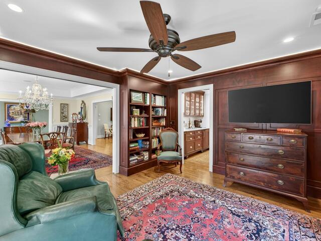 Photo of 18 LaVista Court
