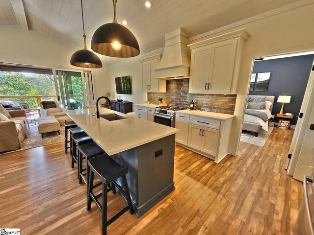 Photo of 366 Hideaway Cove Drive