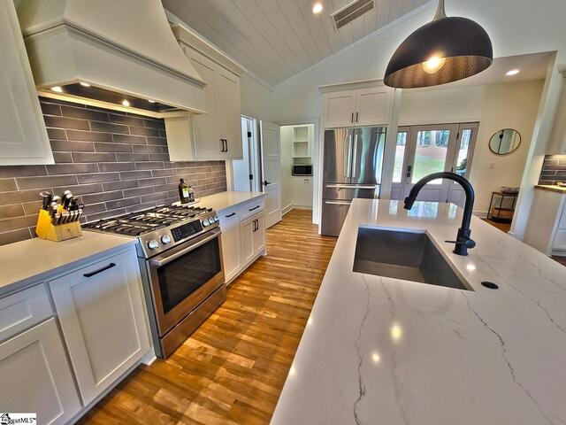 Photo of 366 Hideaway Cove Drive