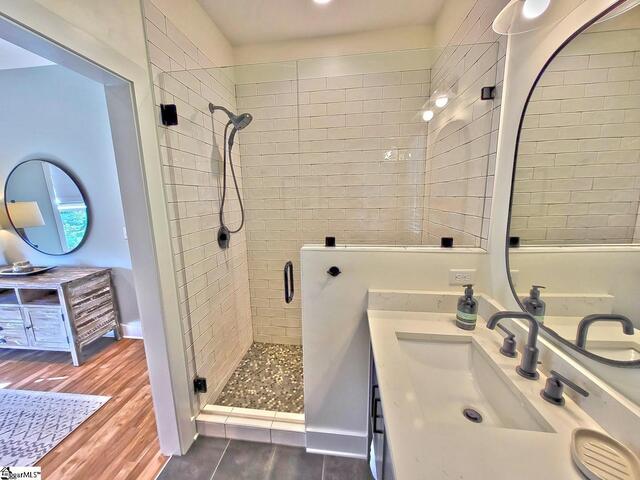 Photo of 366 Hideaway Cove Drive