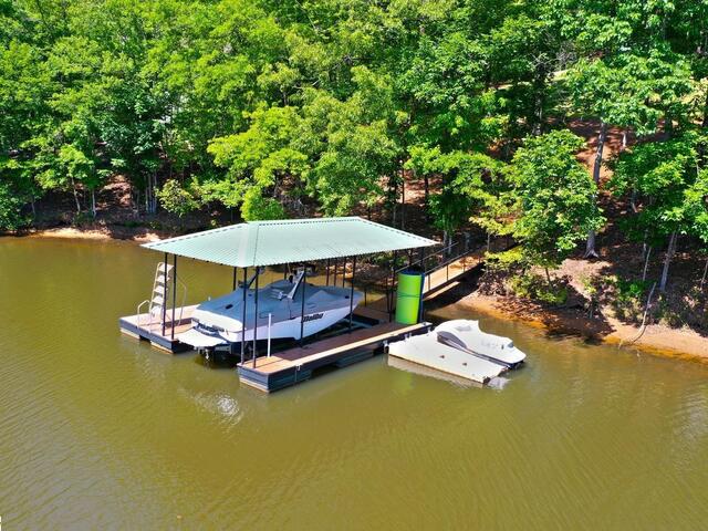 Photo of 366 Hideaway Cove Drive