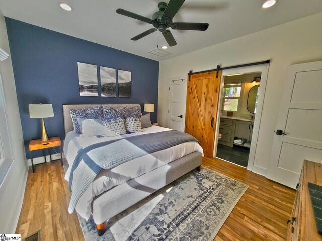Photo of 366 Hideaway Cove Drive