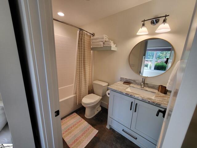 Photo of 366 Hideaway Cove Drive