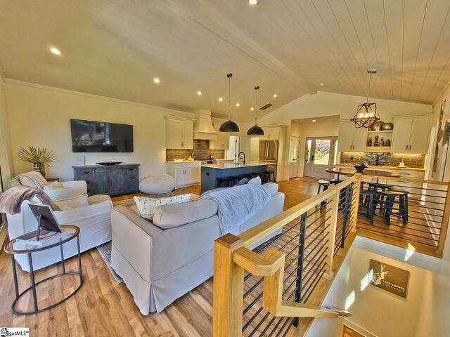 Photo of 366 Hideaway Cove Drive