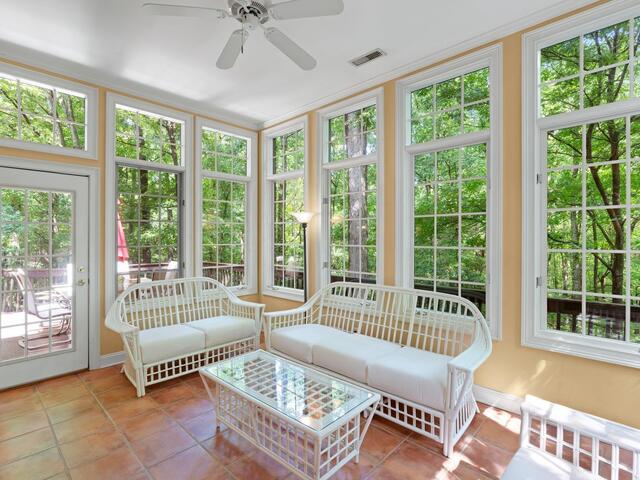 Photo of 41 Farringdon Drive