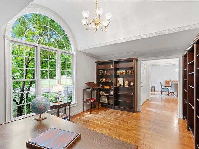 Photo of 41 Farringdon Drive