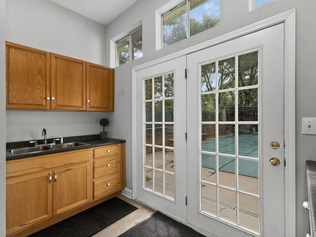 Photo of 2 Robinson Road