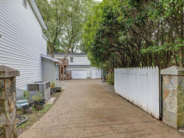 Photo of 2 Robinson Road