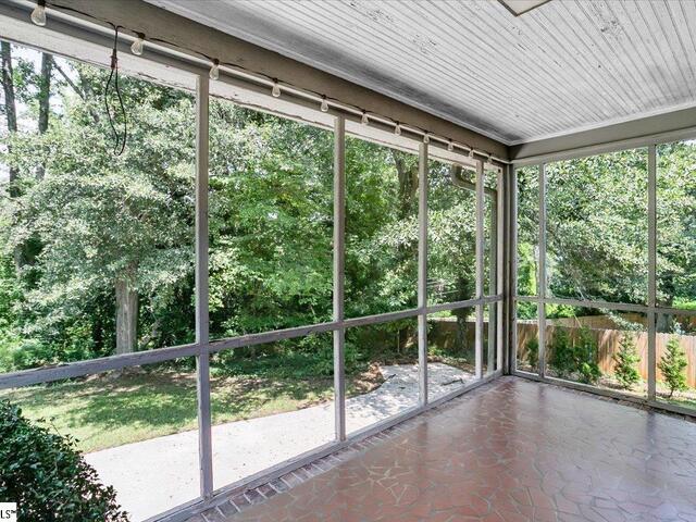 Photo of 125 Kathryan Court