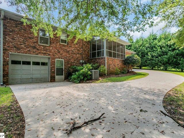 Photo of 125 Kathryan Court